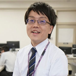 （イニシャル）S.I